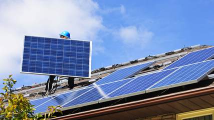 Pris på solceller, räkna på ditt tak i vår kalkylator